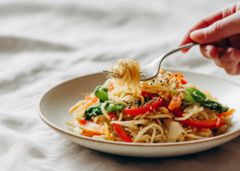 Sesame noodles with vegetables in a quick vegetarian noodle bowl, simple and flavorful.